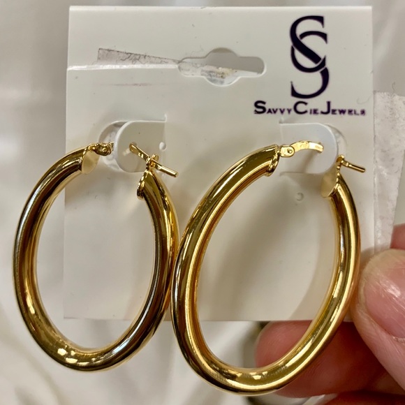 Savvy Cie Italian 18K Gold 38mm Oval Hoop Earrings - Picture 5 of 5